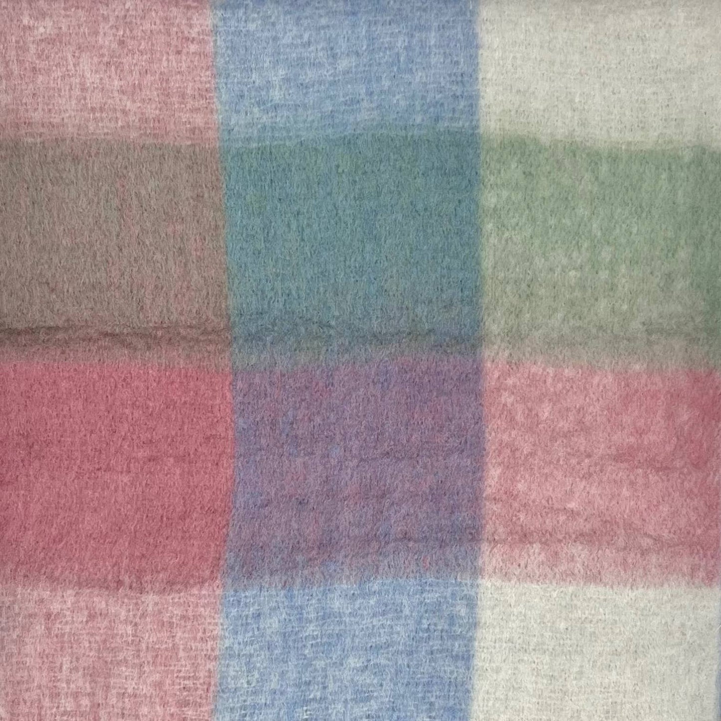 London Scarves - 16 Colours Soft check blanket scarf finished with tassels - Pinks